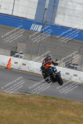 media/Nov-26-2022-Fastrack Riders (Sat) [[b001e85eef]]/Level 1/Session 3 Outside Turn 9/